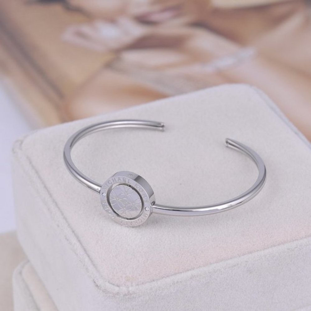 Michael Kors Diamond Patterned Opening Bracelet